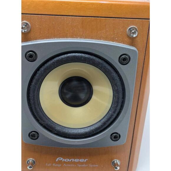 Pioneer Mini Micro Compact Small Tiny Bookshelf Speakers Wood Wooden S-MT3W - Picture 8 of 8